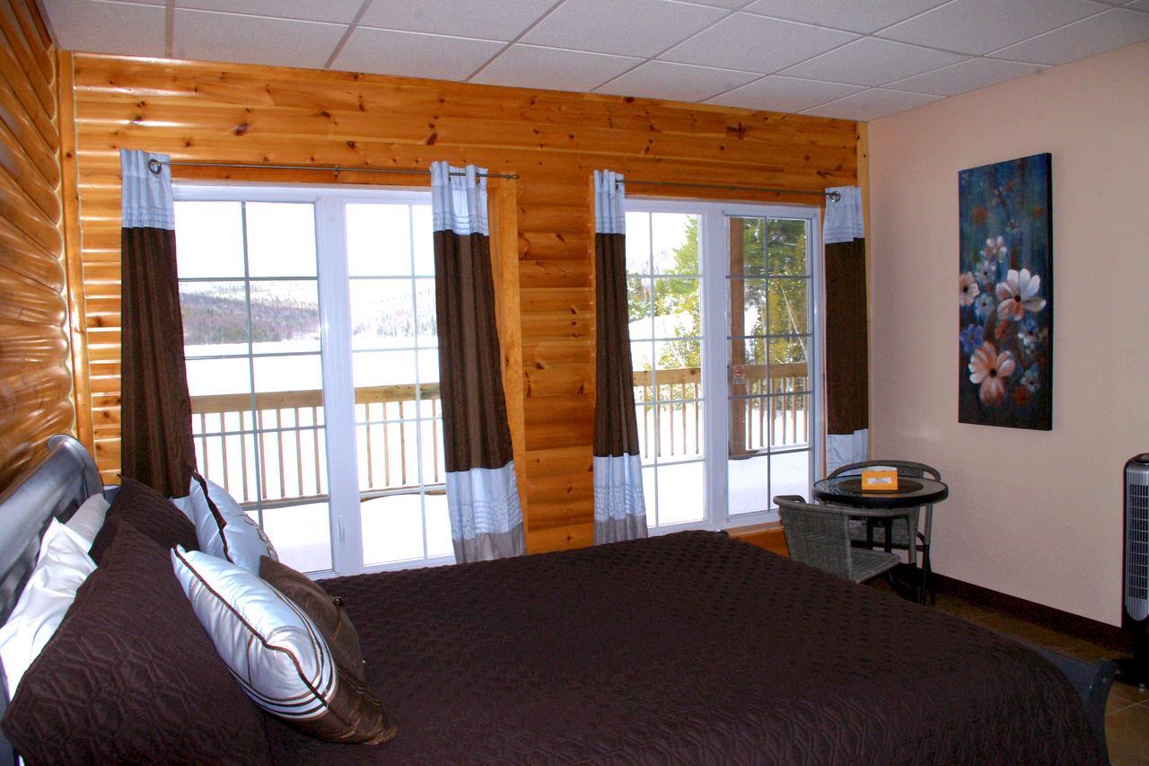Hotel La Taniere 4*